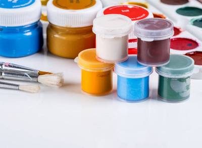 藝術(shù)家油漆刷與丙烯酸漆 創(chuàng)作中的完美組合